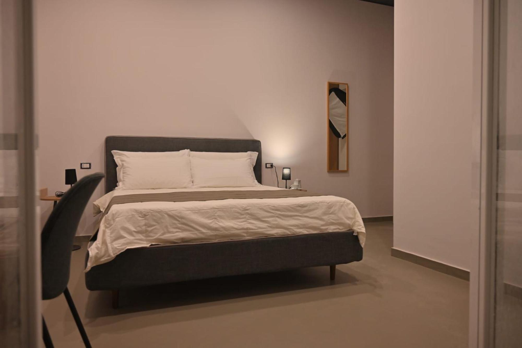 Ghe Kale Hotel *